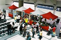 噸噸愛地球攤位